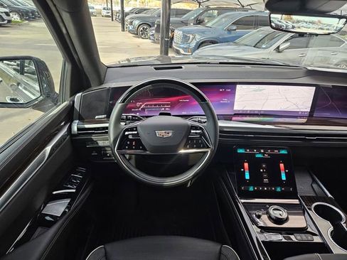 New 2026 Cadillac Escalade ESV Luxury w/ LPO, Floor Liner Package image 14