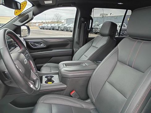 Used 2023 Chevrolet Tahoe RST w/ Luxury Package AWD/4WD image 18