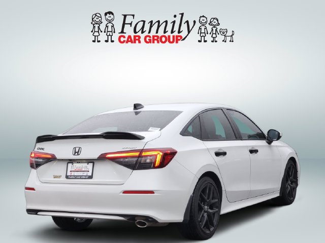 Used 2025 Honda Civic Sport image 4