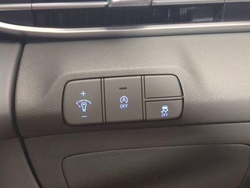 Certified 2026 Hyundai Elantra SE image 26