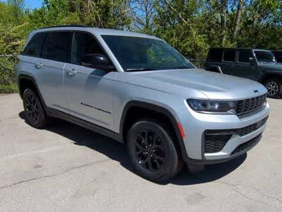 New 2026 Jeep Grand Cherokee Altitude