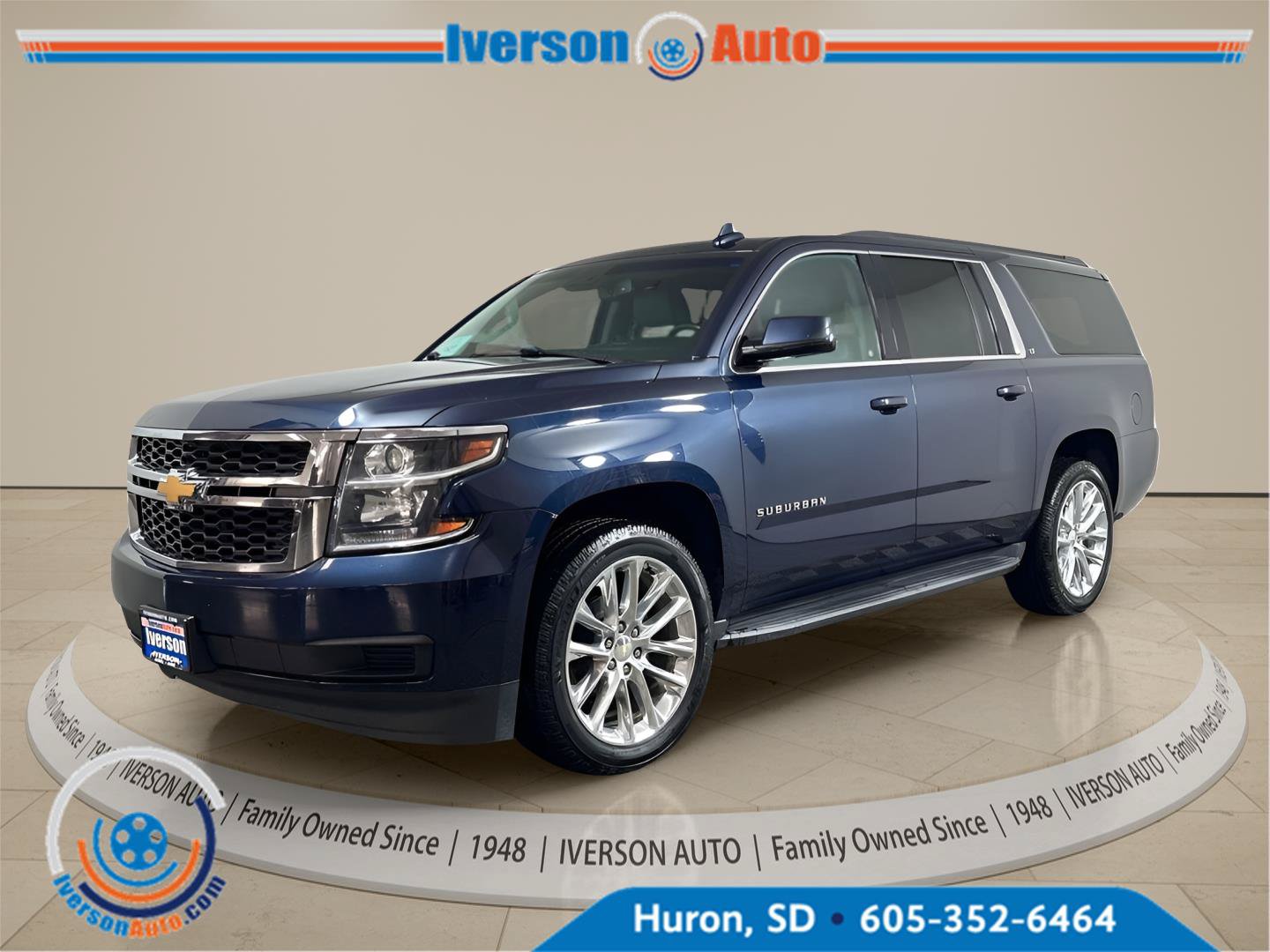 Used 2020 Chevrolet Suburban LT w/ Max Trailering Package AWD/4WD image 6