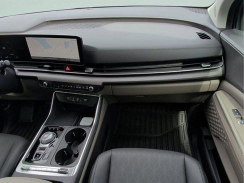 New 2026 Kia Carnival SX FWD image 19