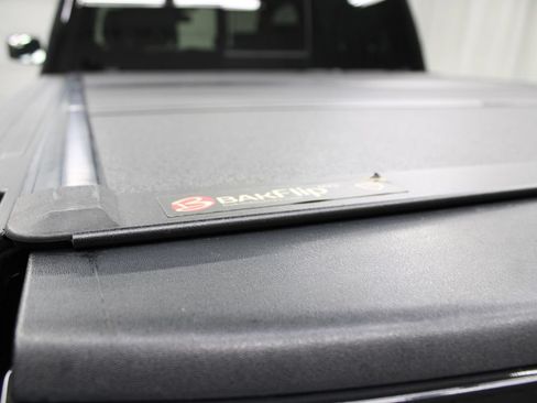 Used 2019 RAM 1500 Laramie AWD/4WD image 40