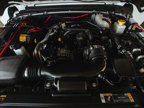 Used 2023 Jeep Gladiator Mojave w/ Cold Weather Group image 50