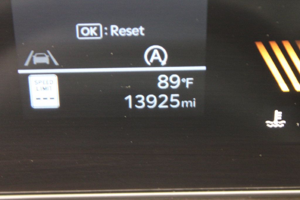 Used 2025 Kia Sorento X-Line EX AWD/4WD image 11