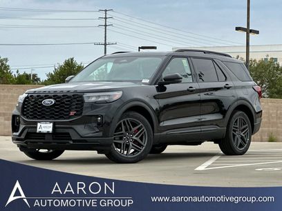 New 2025 Ford Explorer ST-Line w/ Premium Package
