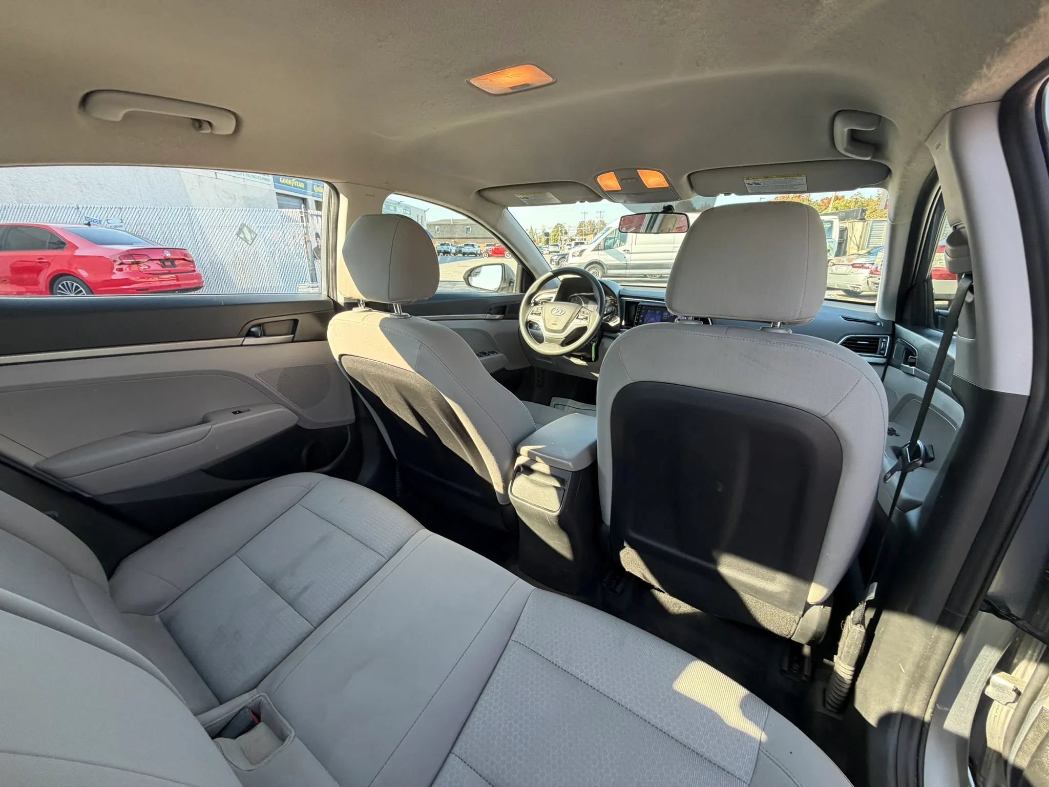 Used 2017 Hyundai Elantra SE FWD image 36