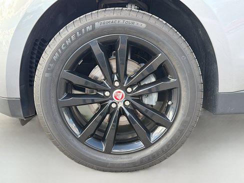 Used 2020 Jaguar F-PACE Prestige image 43