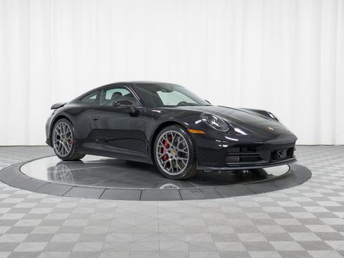 New 2026 Porsche 911 Carrera 4S image 9