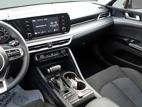 Used 2022 Kia K5 LXS FWD image 19