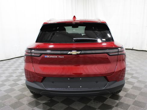 New 2026 Chevrolet Equinox EV LT image 35
