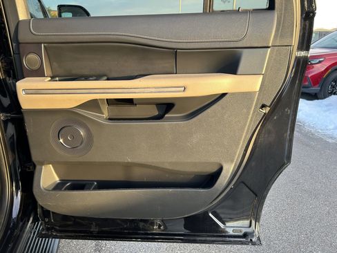 Used 2024 Ford Expedition Max Limited image 17