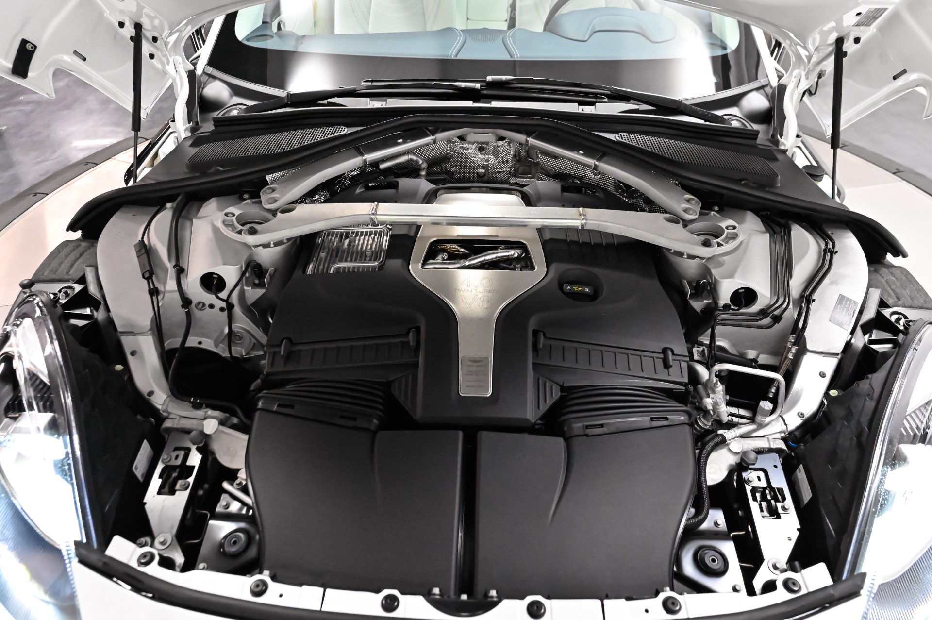 Used 2023 Aston Martin DBX 707 AWD/4WD image 29