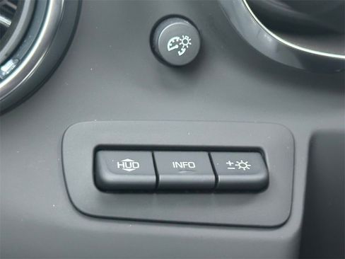 Used 2021 Chevrolet Camaro ZL1 image 30