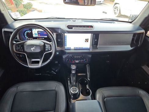 Used 2022 Ford Bronco Outer Banks w/ Sasquatch Package image 9