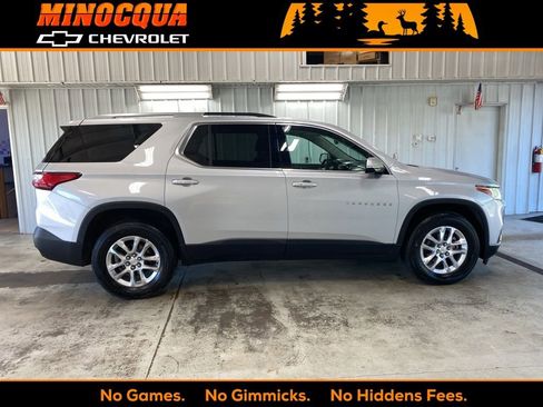 Used 2018 Chevrolet Traverse LT FWD image 1