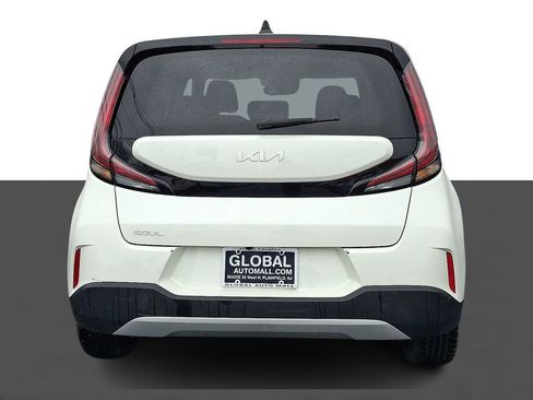 Used 2023 Kia Soul LX FWD image 6