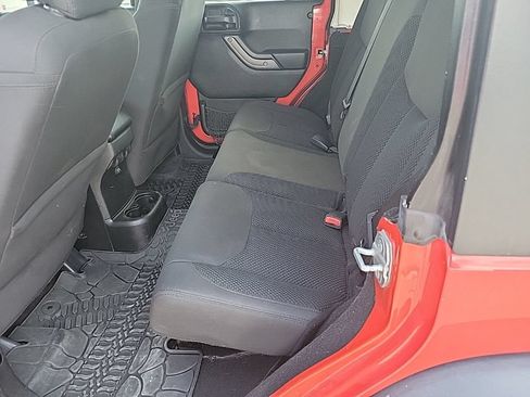 Used 2017 Jeep Wrangler Unlimited Sport AWD/4WD image 10