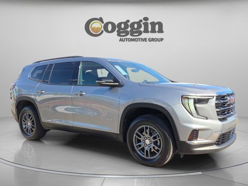 Used 2025 GMC Acadia Elevation image 11