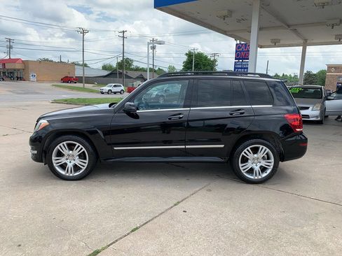 Used 2015 Mercedes-Benz GLK 350 4MATIC image 4