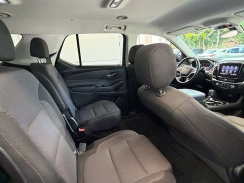 Used 2020 Chevrolet Traverse LT FWD image 14