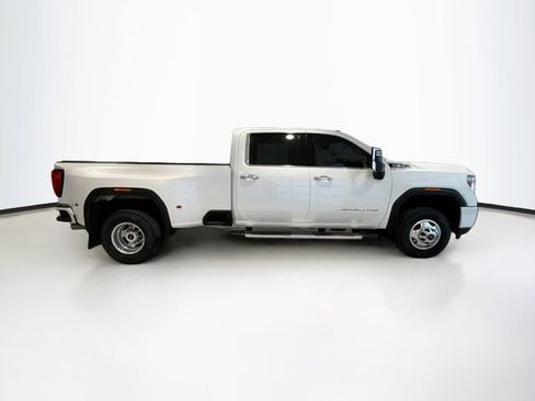Used 2023 GMC Sierra 3500 Denali w/ Denali Ultimate Package image 7
