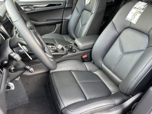 New 2026 Porsche Macan S image 5