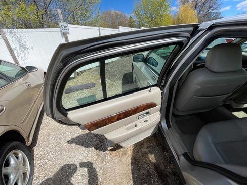 Used 2007 Mercury Grand Marquis LS RWD image 24