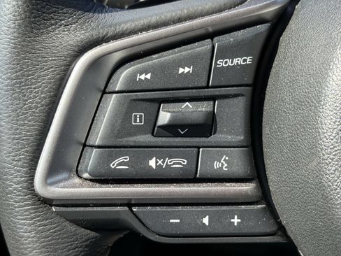 Used 2025 Subaru Outback Premium AWD/4WD image 17