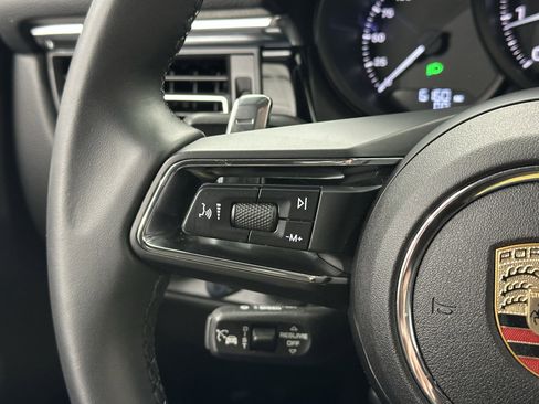Certified 2024 Porsche Macan image 42