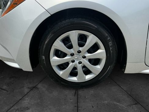 Used 2023 Toyota Corolla LE FWD image 15