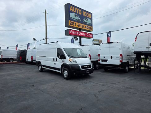 Used 2020 RAM ProMaster 2500 w/ Premium Appearance Group FWD image 26