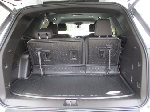 Certified 2023 Chevrolet Traverse LT image 14