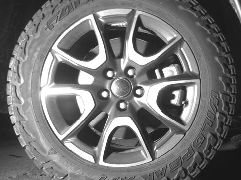 Used 2025 Jeep Compass Trailhawk image 13