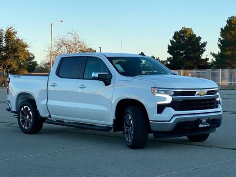 New 2026 Chevrolet Silverado 1500 LT image 3