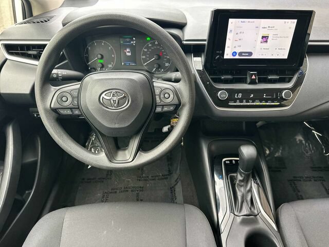Used 2024 Toyota Corolla LE FWD image 17