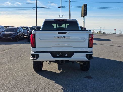New 2026 GMC Sierra 2500 Denali Ultimate AWD/4WD image 6