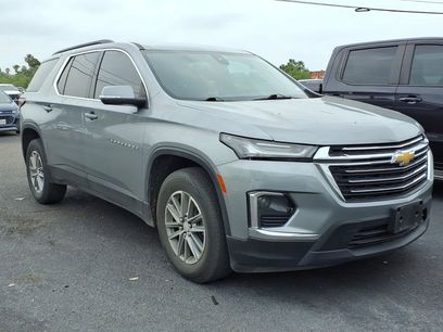 Used 2023 Chevrolet Traverse LT