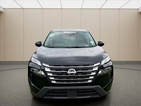 Used 2024 Nissan Rogue SV AWD/4WD image 7