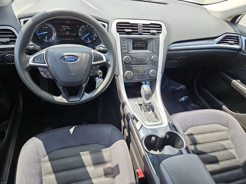 Used 2014 Ford Fusion SE FWD image 10