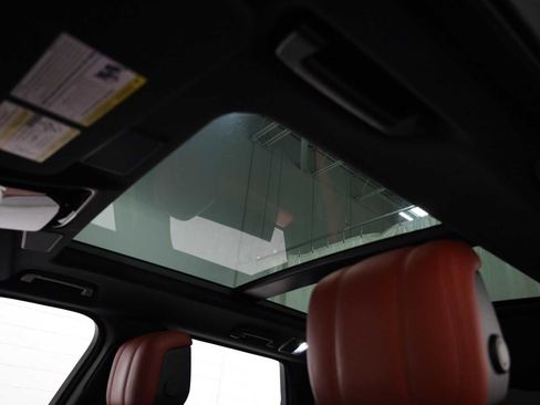 Used 2022 Land Rover Range Rover Sport HST image 19