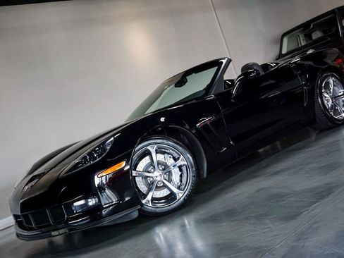 Used 2011 Chevrolet Corvette Grand Sport w/ Preferred Equipment Group image 88