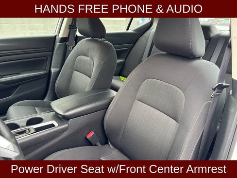 Used 2025 Nissan Altima 2.5 SV FWD image 13