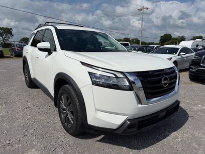 Used 2022 Nissan Pathfinder SV