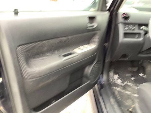 Used 2004 Scion xB FWD image 25