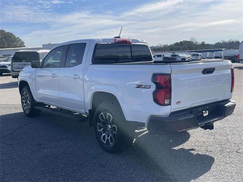 Used 2023 Chevrolet Colorado Z71 w/ Z71 Convenience Package 2 image 6