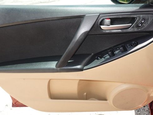 Used 2010 MAZDA MAZDA3 i Touring FWD image 17