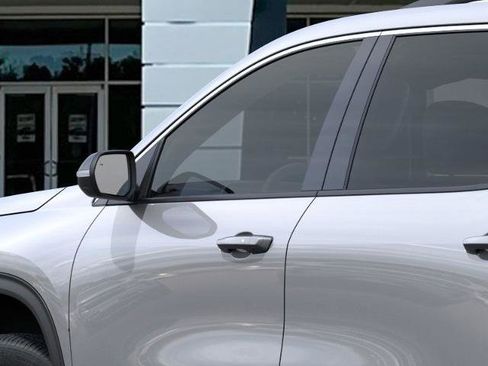 New 2026 Chevrolet Traverse LT w/ Driver Confidence Package image 12