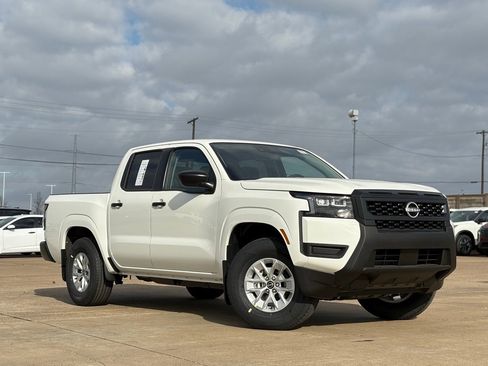 New 2026 Nissan Frontier S image 2